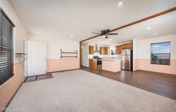 692 W Pony Express Lane, Benson, AZ 85602