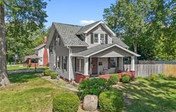 3051 Perrydale Street NW, Uniontown, OH 44685