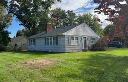 4 FABROW Drive, TITUSVILLE, NJ 08560
