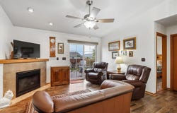 110 Jefferson Ln, NorthLiberty, IA 52317