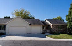 110 Apricot Lane, Mt Pleasant, MI 48858