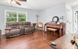 2098 Private Road 7380, Caulfield, MO 65626
