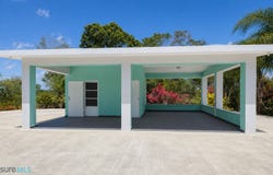 Pasti, Aibonito, PR 00705