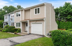 6 Hamlet Court, Wappingers Falls, NY 12590