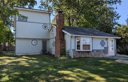 424 E 319th Street, Willowick, OH 44095