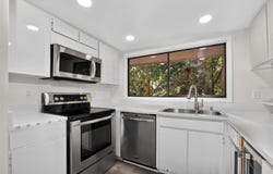 100 HIDDEN OAK Drive, LONGWOOD, FL 32779