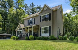 15 Silver Dawn Road, Campton, NH 03223