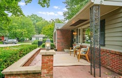 2525 W 50th Terrace, Westwood, KS 66205