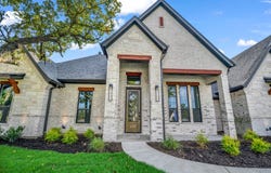 2024 Forest Bridge Drive, Azle, TX 76020