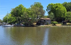 6207 Holly Trail, Gloucester, VA 23061