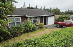 1749 JUNIPER Ave, CoosBay, OR 97420