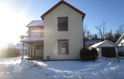 274 N 8th Street, Mcconnelsville, OH 43756