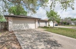 2610 Tonga Drive, Corpus Christi, TX 78418