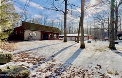 424 Rt 390, Tafton, PA 18464