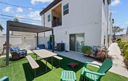1013 E La Palma, Inglewood, CA 90301