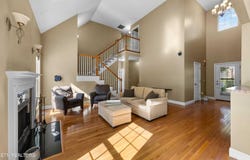 8127 Campbells Point Rd, Corryton, TN 37721