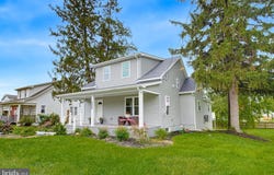 3308 LINCOLN Highway E, PARADISE, PA 17562
