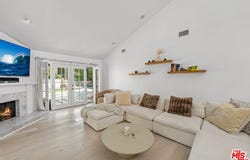 3614 Malibu Country Dr, Malibu, CA 90265