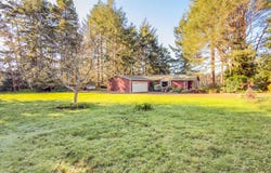498 KLAMATH Ave SE, Bandon, OR 97411