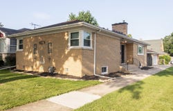 2500 Westover Avenue, North Riverside, IL 60546