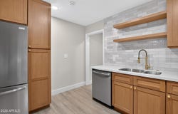 314 E GLADE Avenue, Mesa, AZ 85210