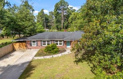 17 Regent Drive, Savannah, GA 31406