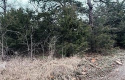 E Davis Street, Eufaula, OK 74432