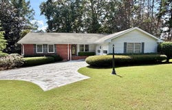 5 Plantation Circle, Carrollton, GA 30117