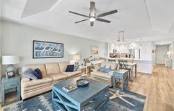 9101 Vanderbilt Dr, NAPLES, FL 34108