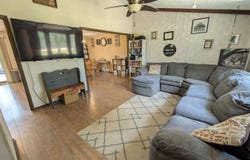 121 Dayton Ln, Tabor, SD 57063