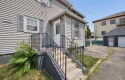 190 Raymond St, Fall River, MA 02723