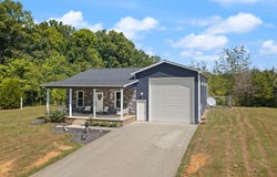 64 Alexandra Drive, Nancy, KY 42544