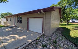 710 S Arlington St, Audubon, IA 50025