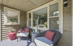 130 S Main St, Sheffield, MA 01257