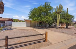 844 E DESERT Avenue, Apache Junction, AZ 85119