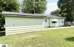 1315 Plum, Alma, MI 48801