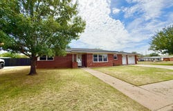 2107 W 18th, Plainview, TX 79072