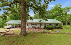 34 Indian Oaks Drive, Isabella, MO 65676