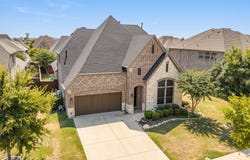 1024 Highpoint Way, Roanoke, TX 76262