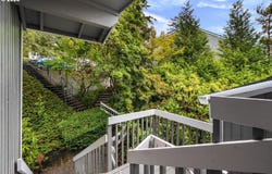 44 EAGLE CREST Dr, LakeOswego, OR 97035