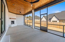 1670 DOLPHIN Dr, Conway, AR 72034