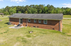 420 Aberdeen Drive, Washington, NC 27889