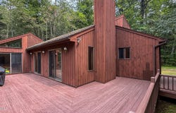 12 Bayberry Dr, Becket, MA 01223