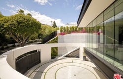 1200 Laurel Way, Beverly Hills, CA 90210