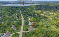 149 Hickory Dr, Delafield, WI 53018
