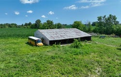8975 State Route 4, Staunton, IL 62088