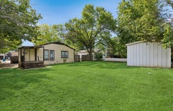 1120 S Pine Street, Grapevine, TX 75050
