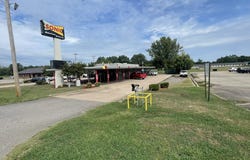1407 E 8th St, Danville, AR 72833