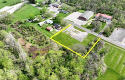 135 E High Street, Edison, OH 43320