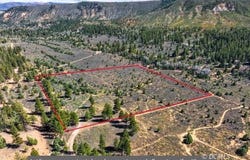 W Doe Rd, Mammoth Creek, UT 84735